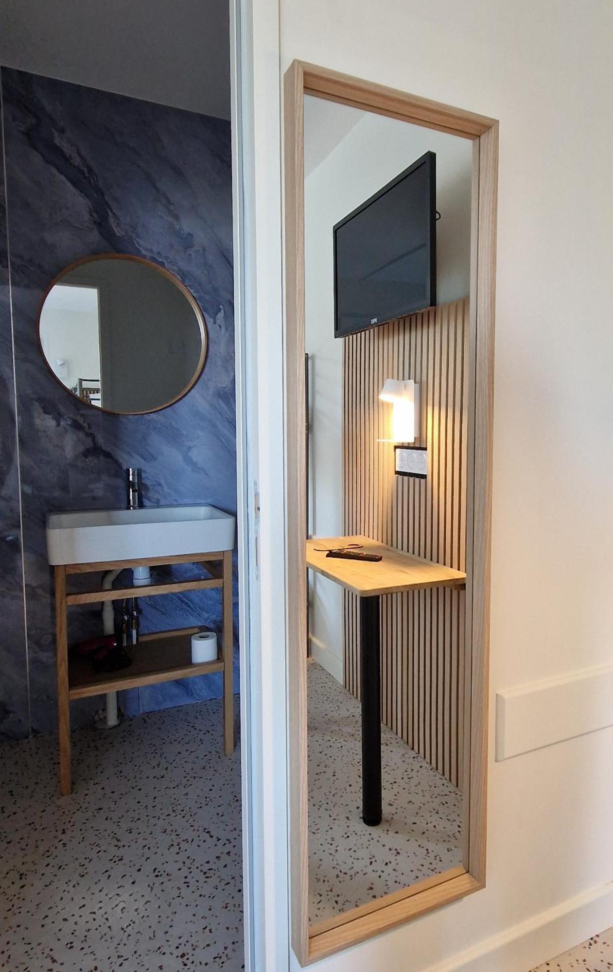 Hotel Eisenhower 2*